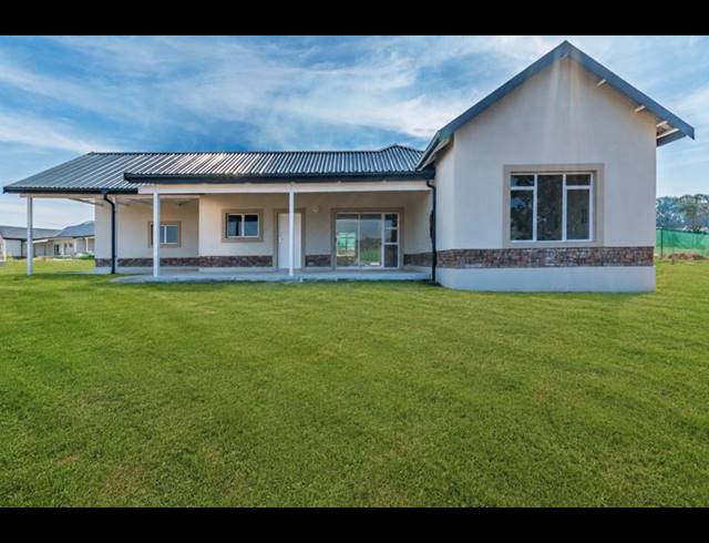 3 BEDROOM TOWNHOUSE FOR SALE IN GREENDALE
